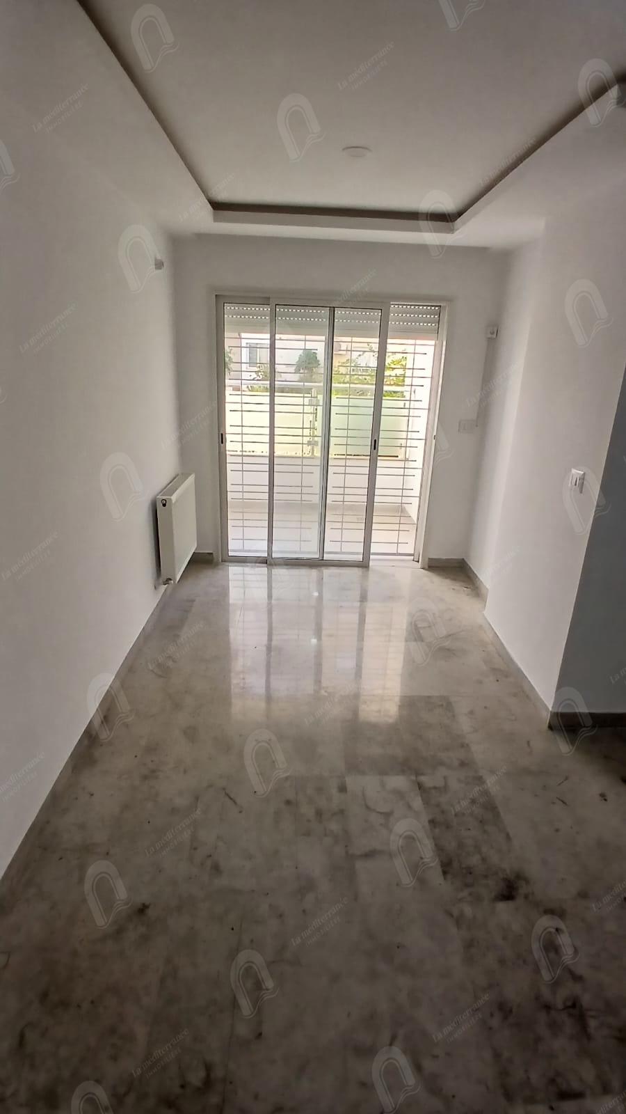 A louer un appartement S+2 hst au rdc