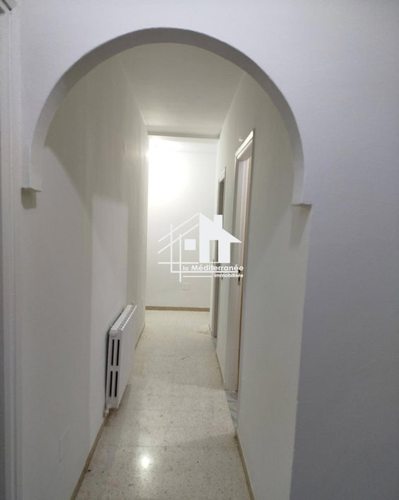 à louer un appartement s+3 au Manar 2