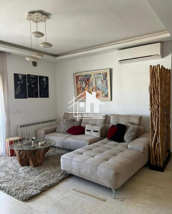 A louer un superbe s+2 meublé à chotrana 1