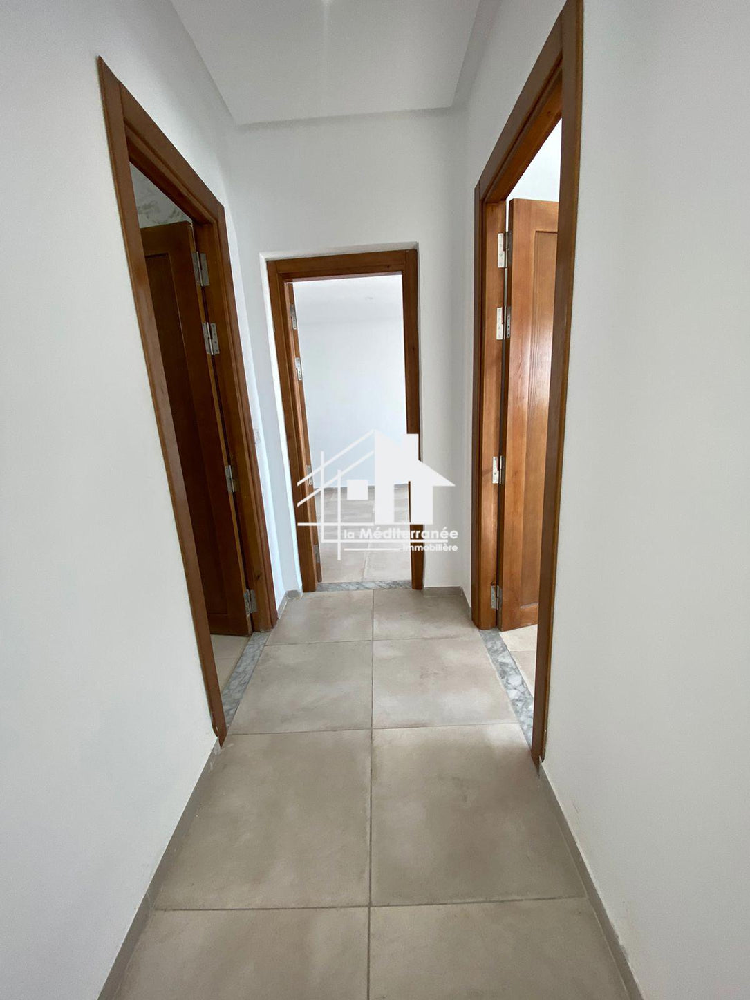 A louer étage de villa s+3 jamais habité au Bardo