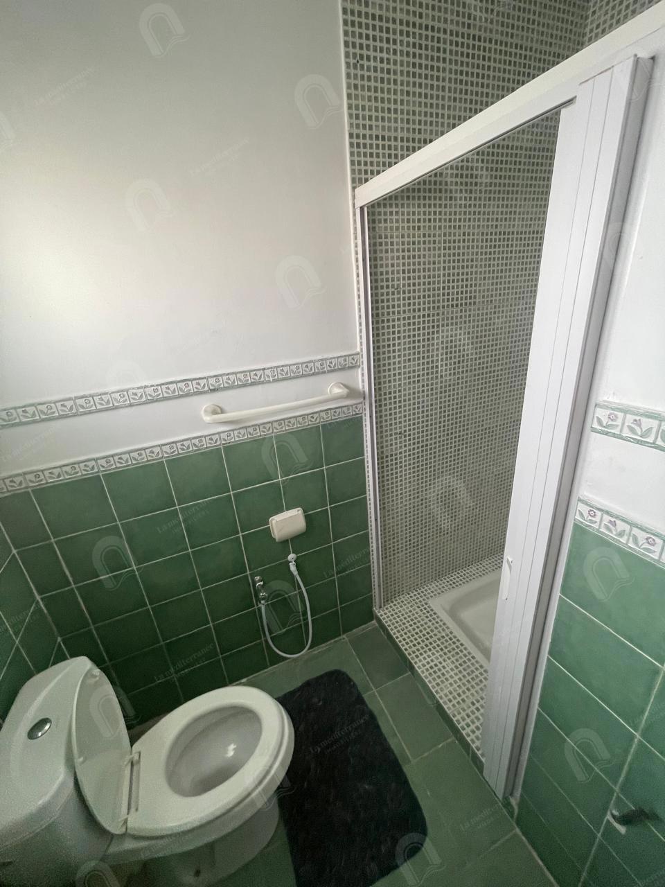 A louer un duplex 2S+4 hst au bardo