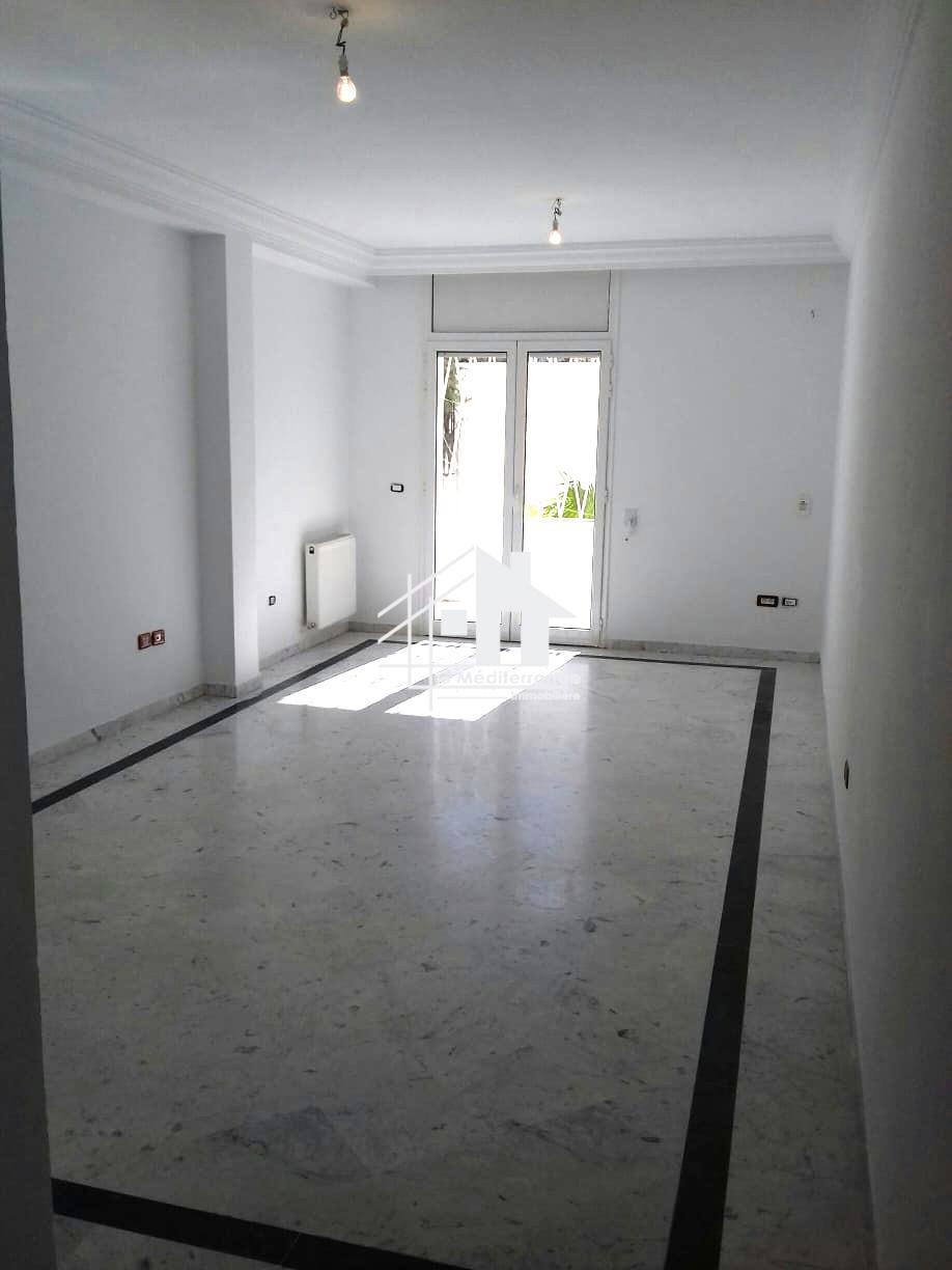 A louer appartement S+2 à la Soukra