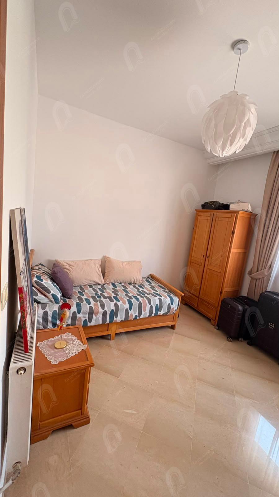 A louer un appartement s+2 à jardin d'el menzah 2