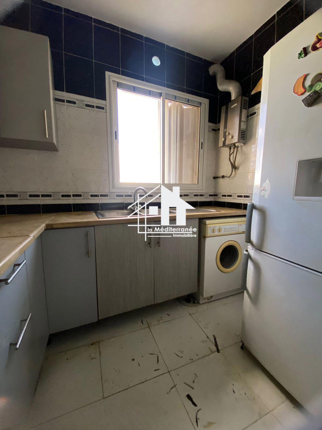 A louer étage de villa S+3 meublé à 20 mars