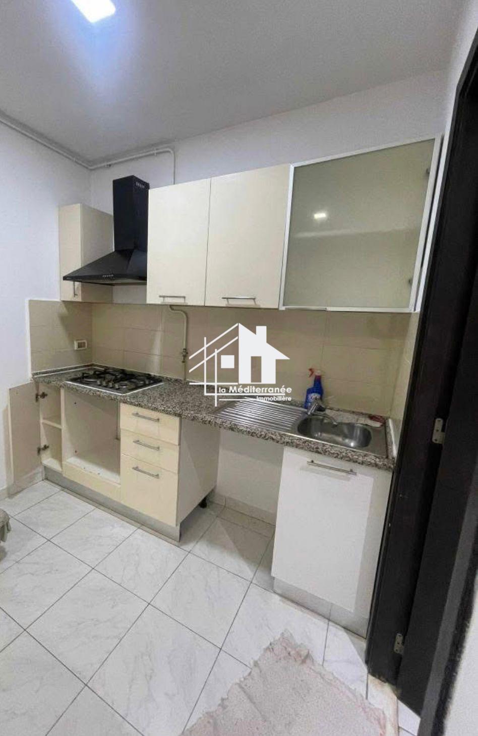 A louer appartement S+1 hst à el menzah 9