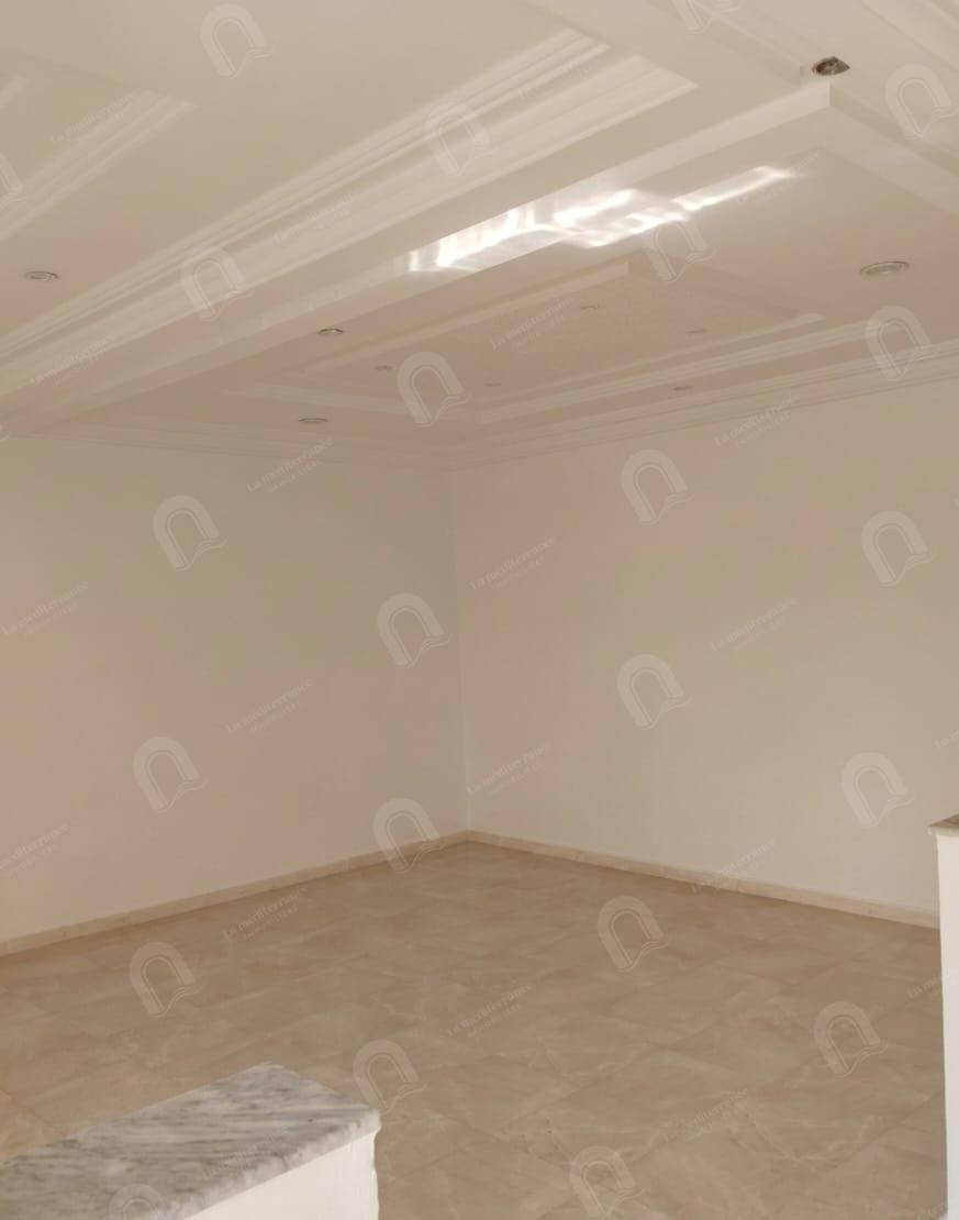 A louer étage de villa S+3 à cité skik bardo