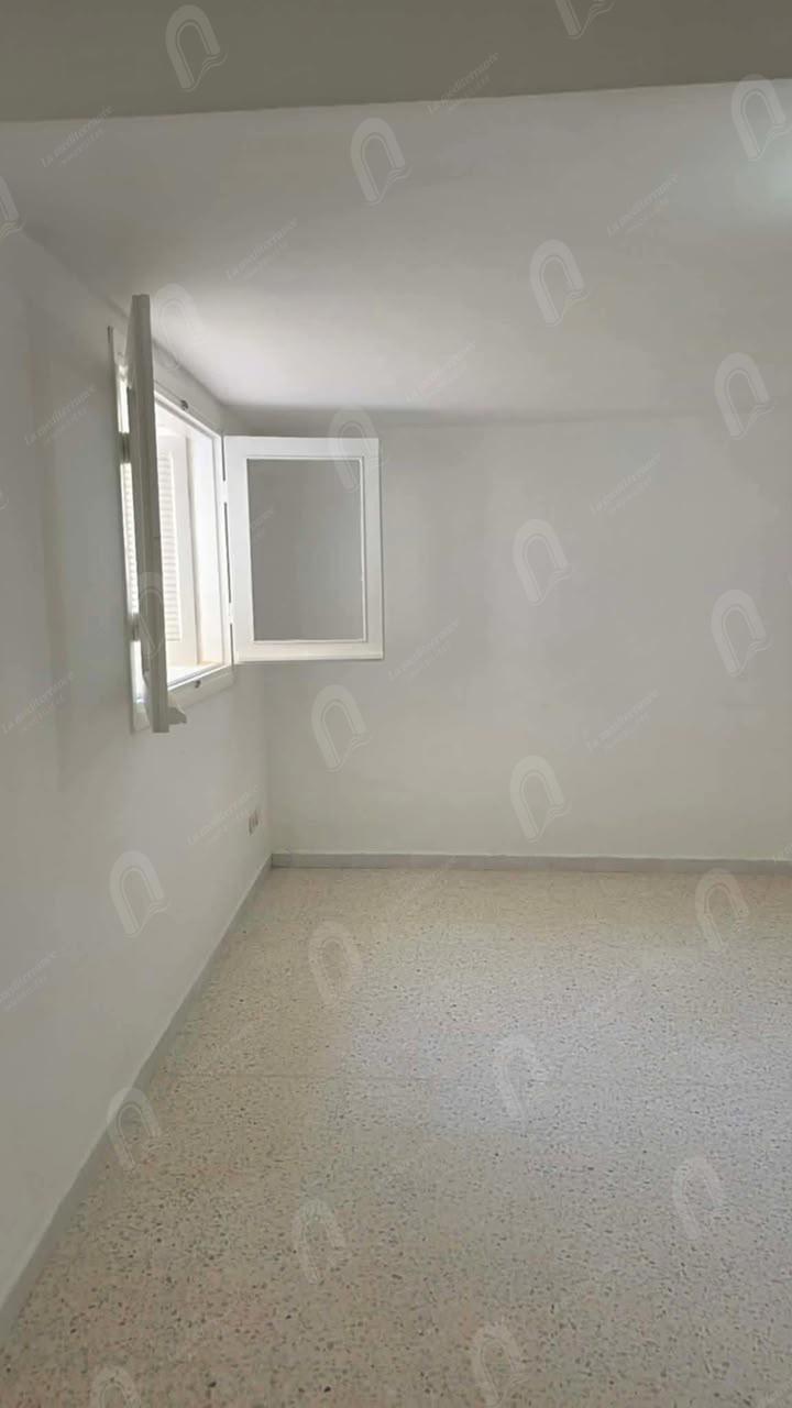 A louer un appartement s+2 à Ennaser 2