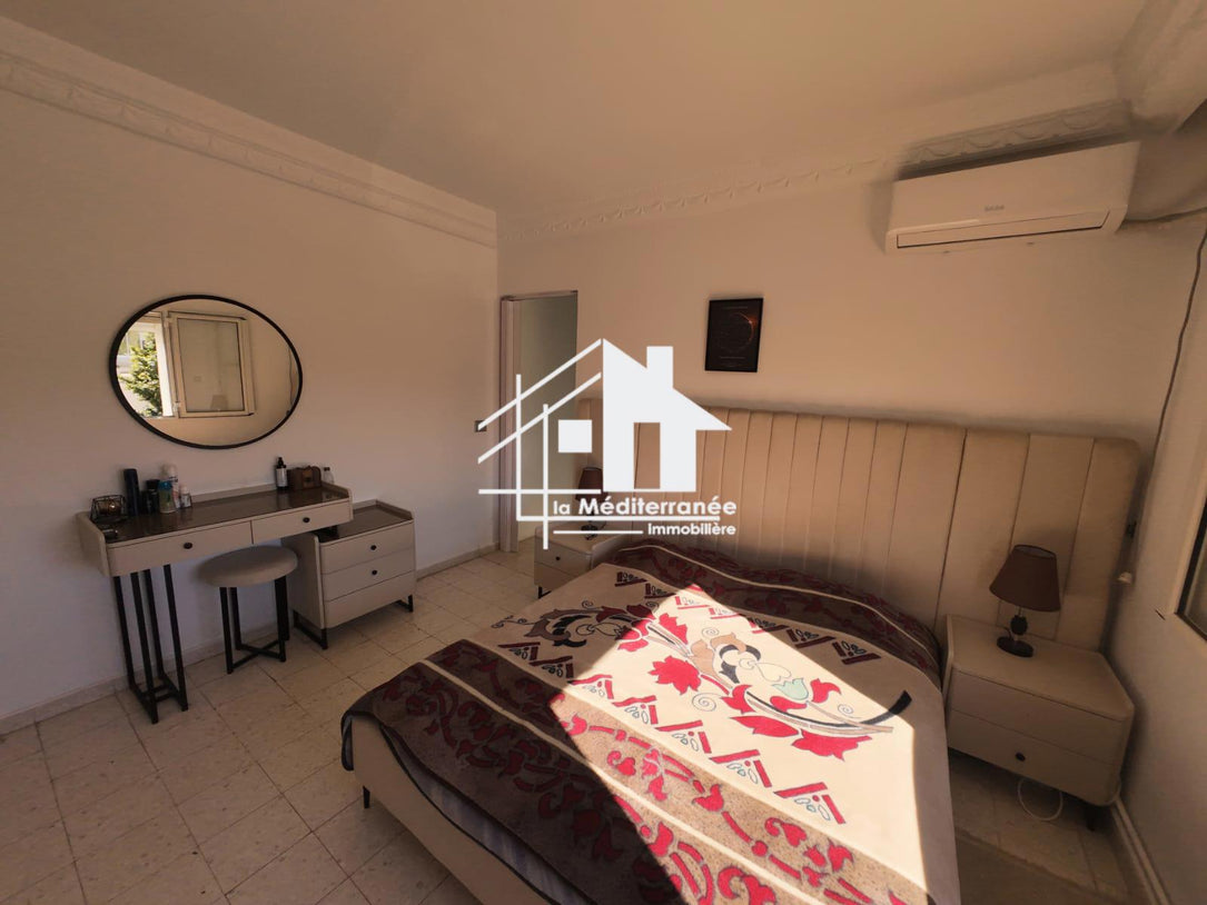 A louer étage de villa S+3  à Khaznadar