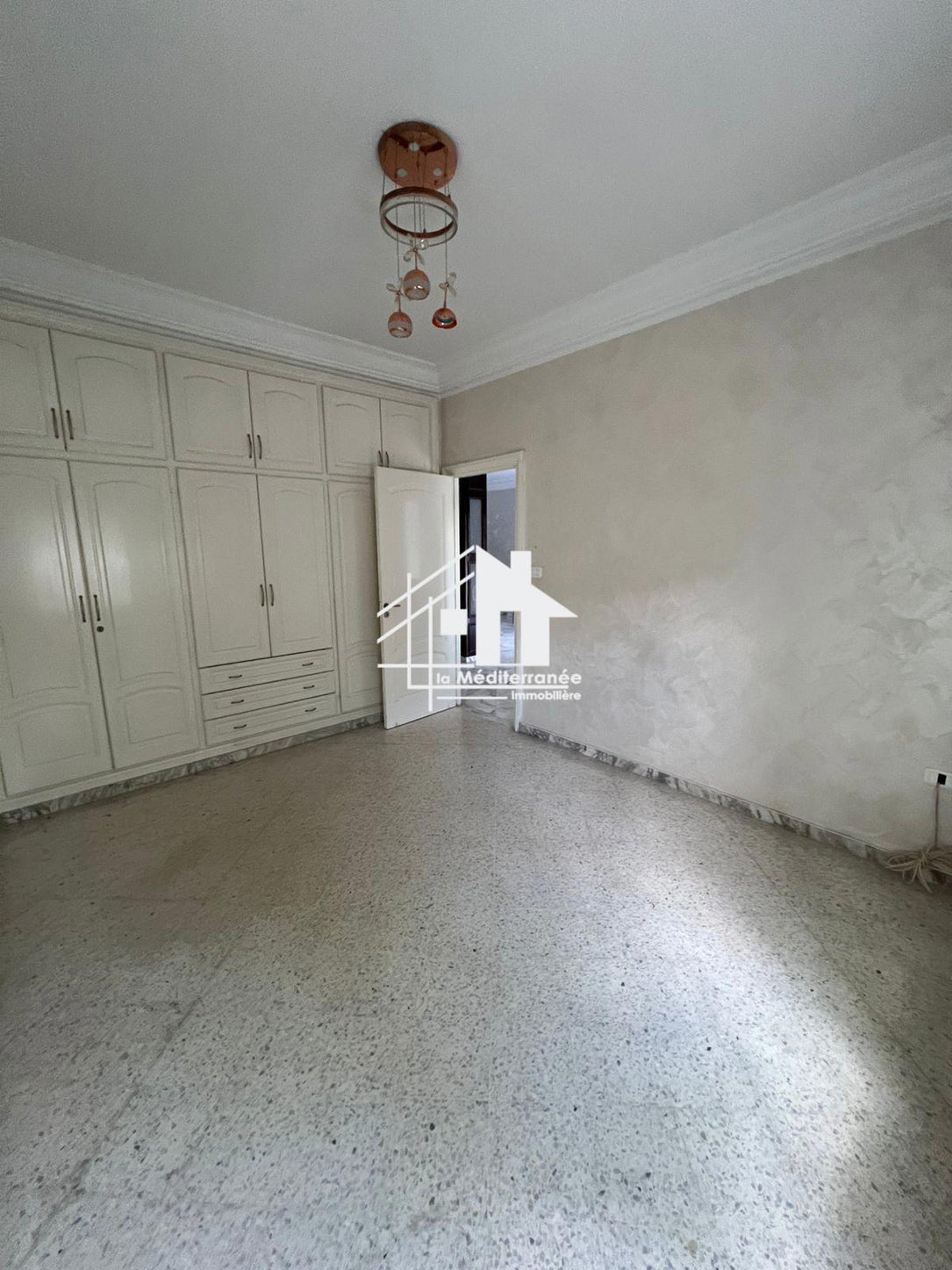 Location étage de villa s3 hst au Bardo