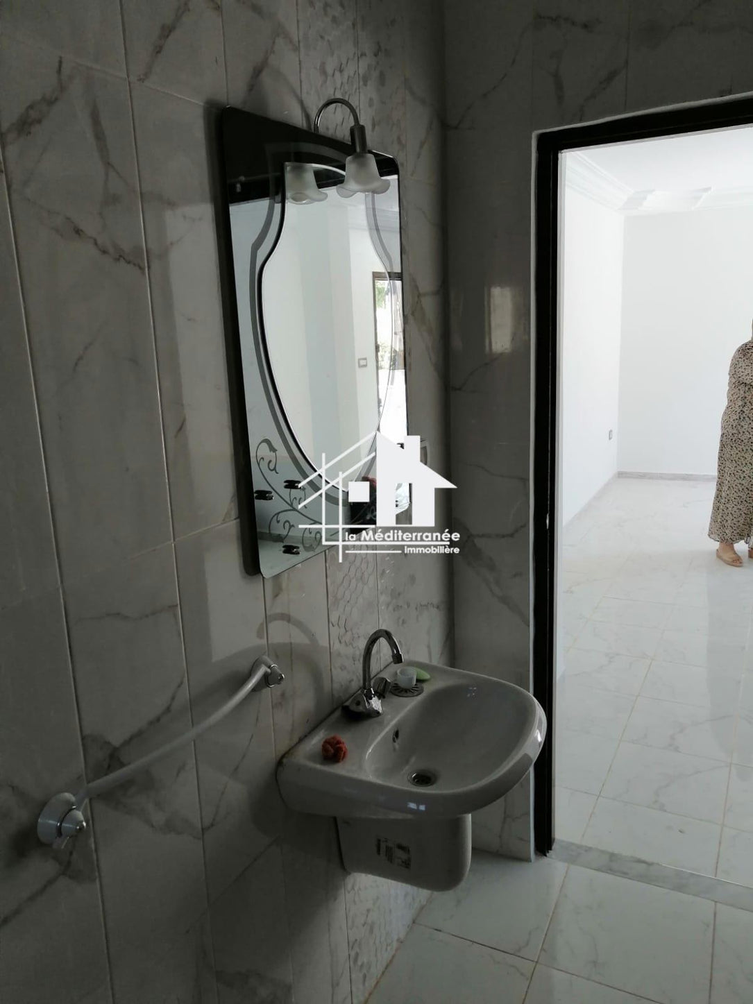 A louer un étage de villa S+2 au bardo rue de beyrouth