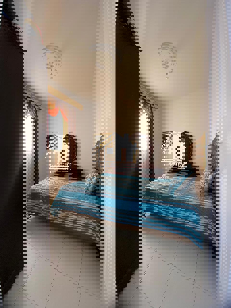 A louer étage de villa S+3 meublé à 20 mars