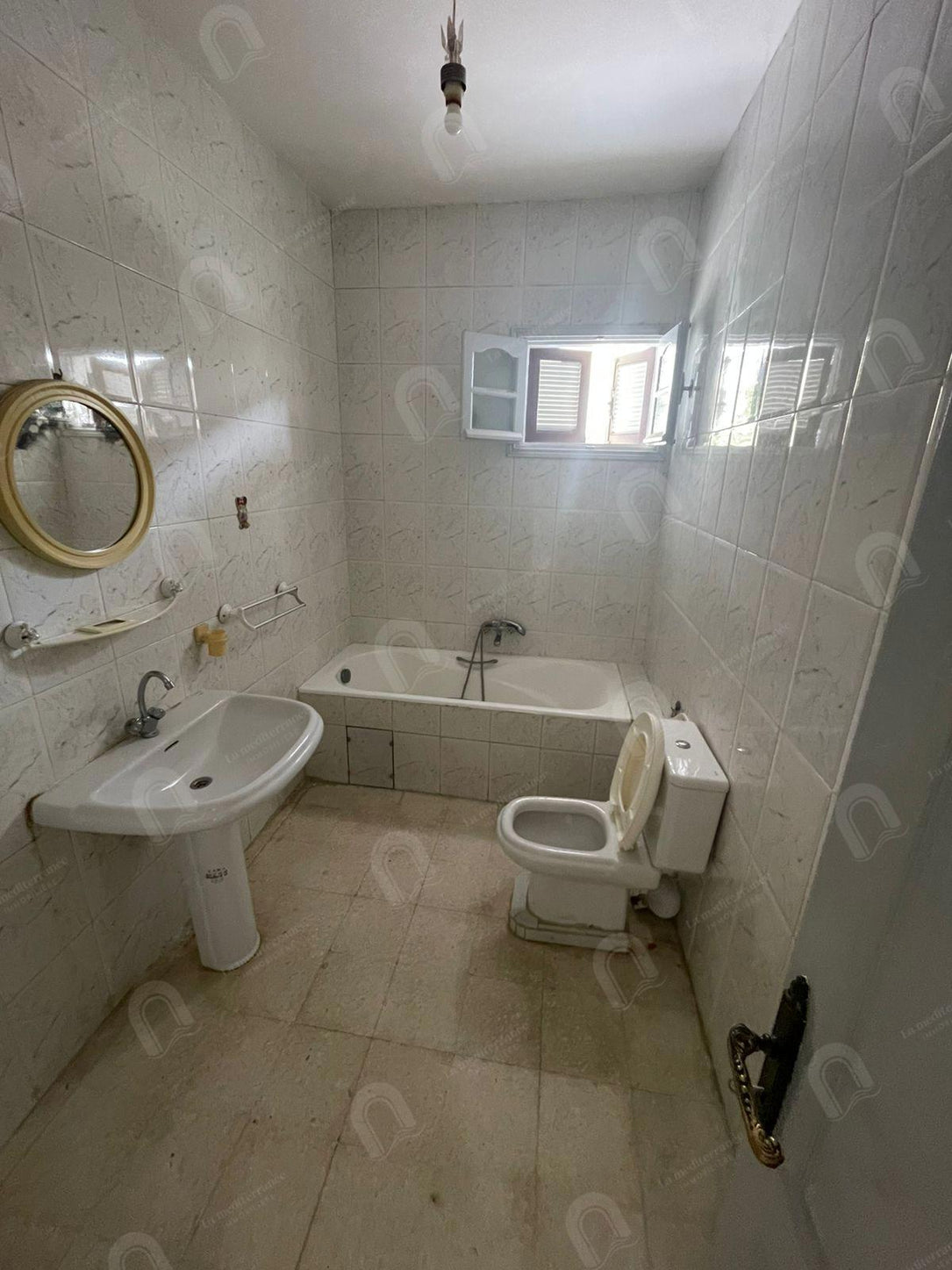 A louer un étage de villa S+3 au bardi cité riadh