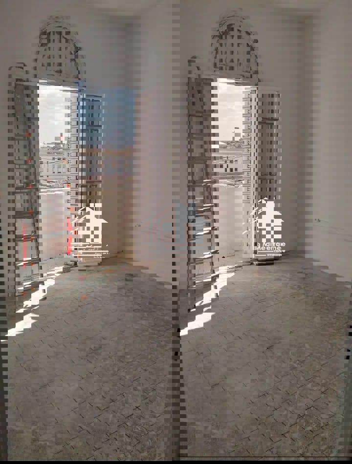 A vendre appartement S+2 à Hafsia, Tunis