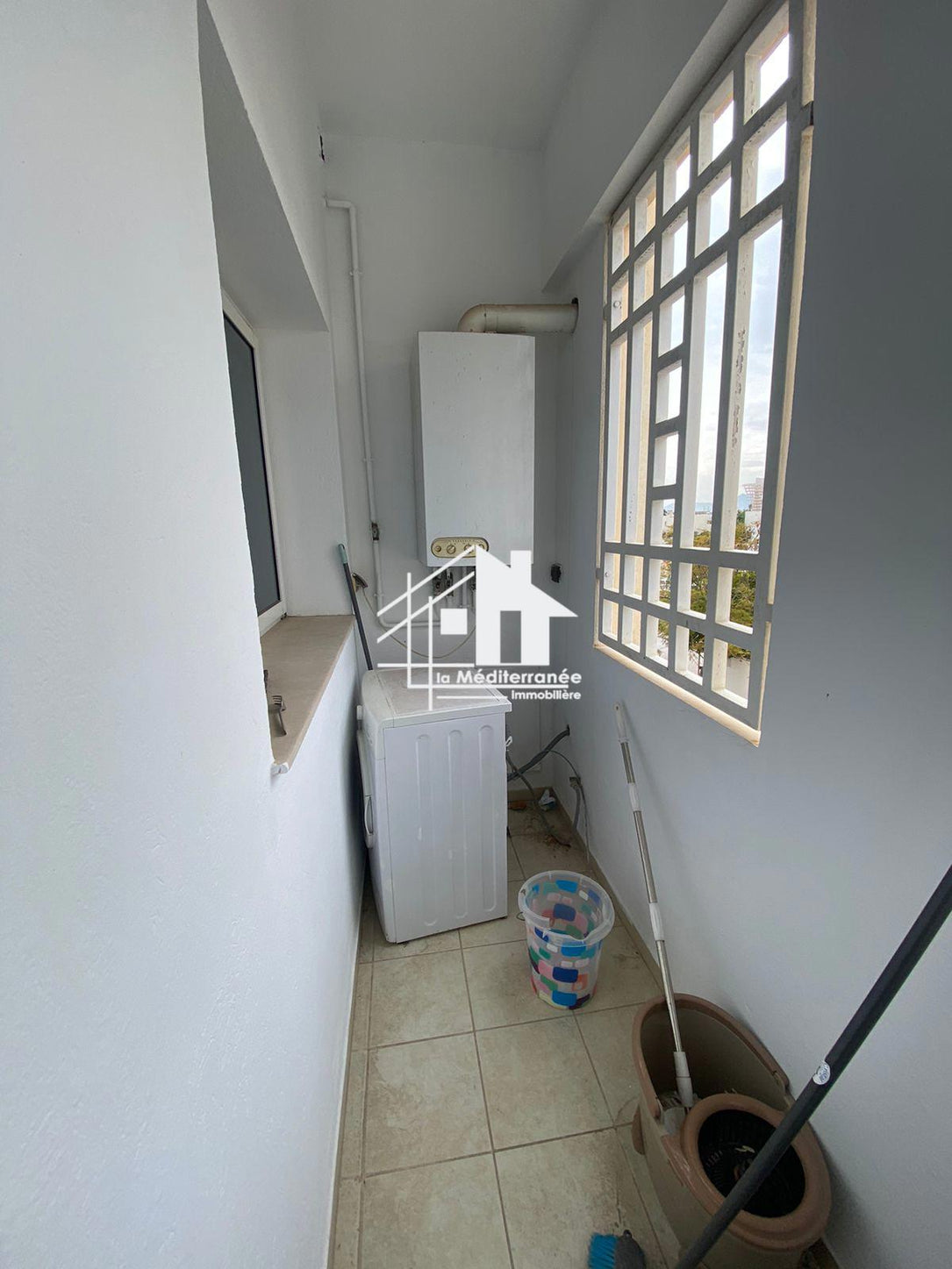 Un appartement S+2 meublé à louer au lac 2