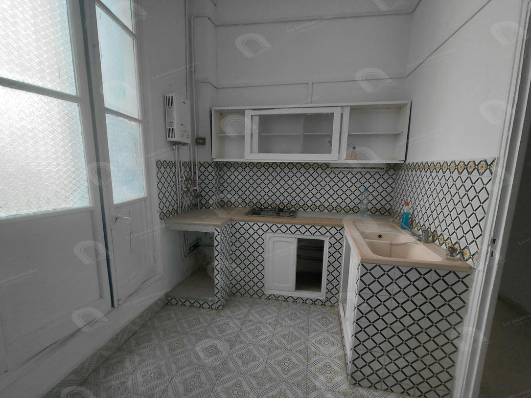 A vendre appartement s2 au centre ville Tunis