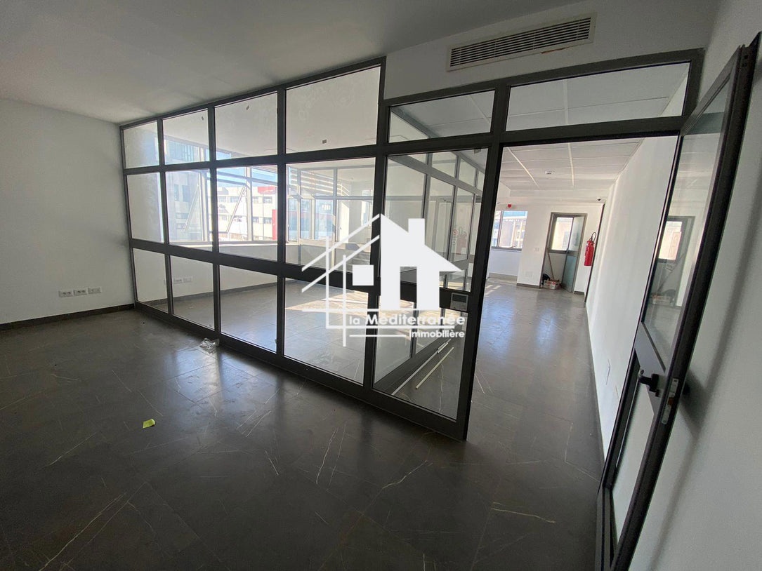 a vendre un depot au lac 3