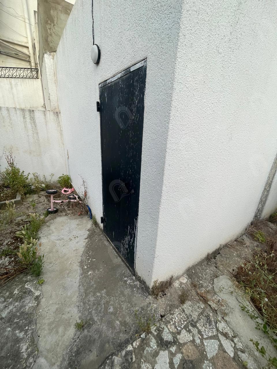 A louer une villa S+4 indépendante au bardo lahneya