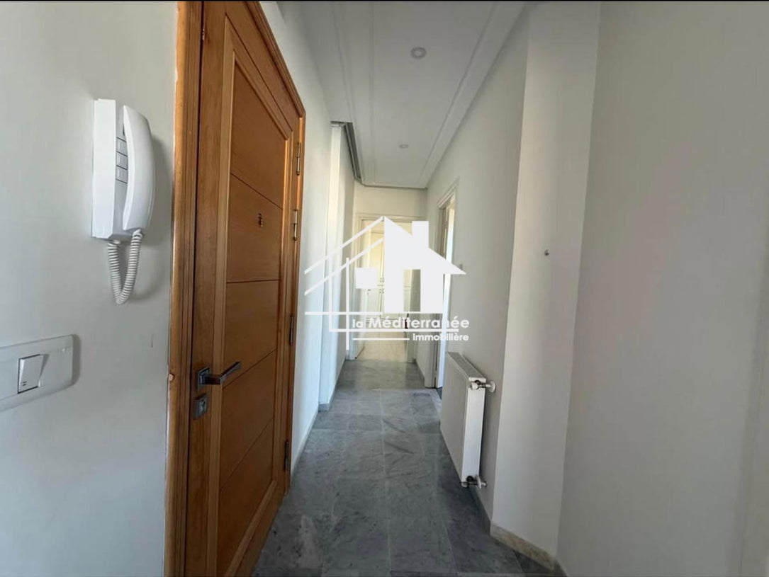 Appartement s+2 meublé à jardins de l'aouina