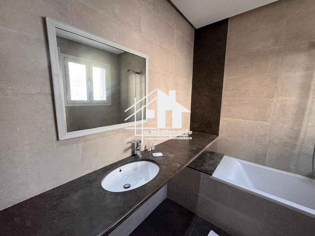 Un duplex S+3 à Gammarth