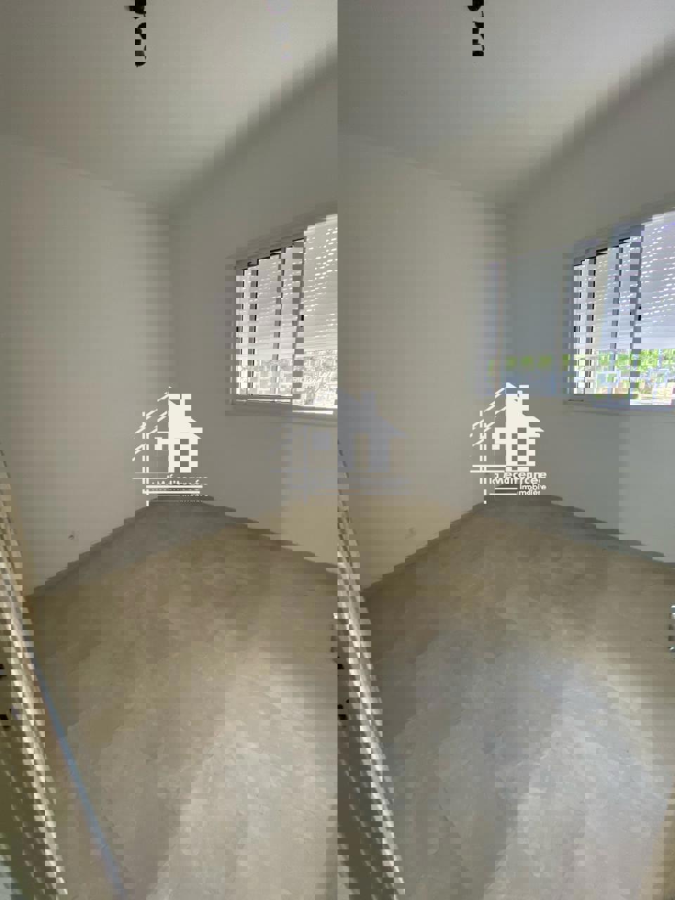 A louer appartement S+3 à Cité el hadika 2