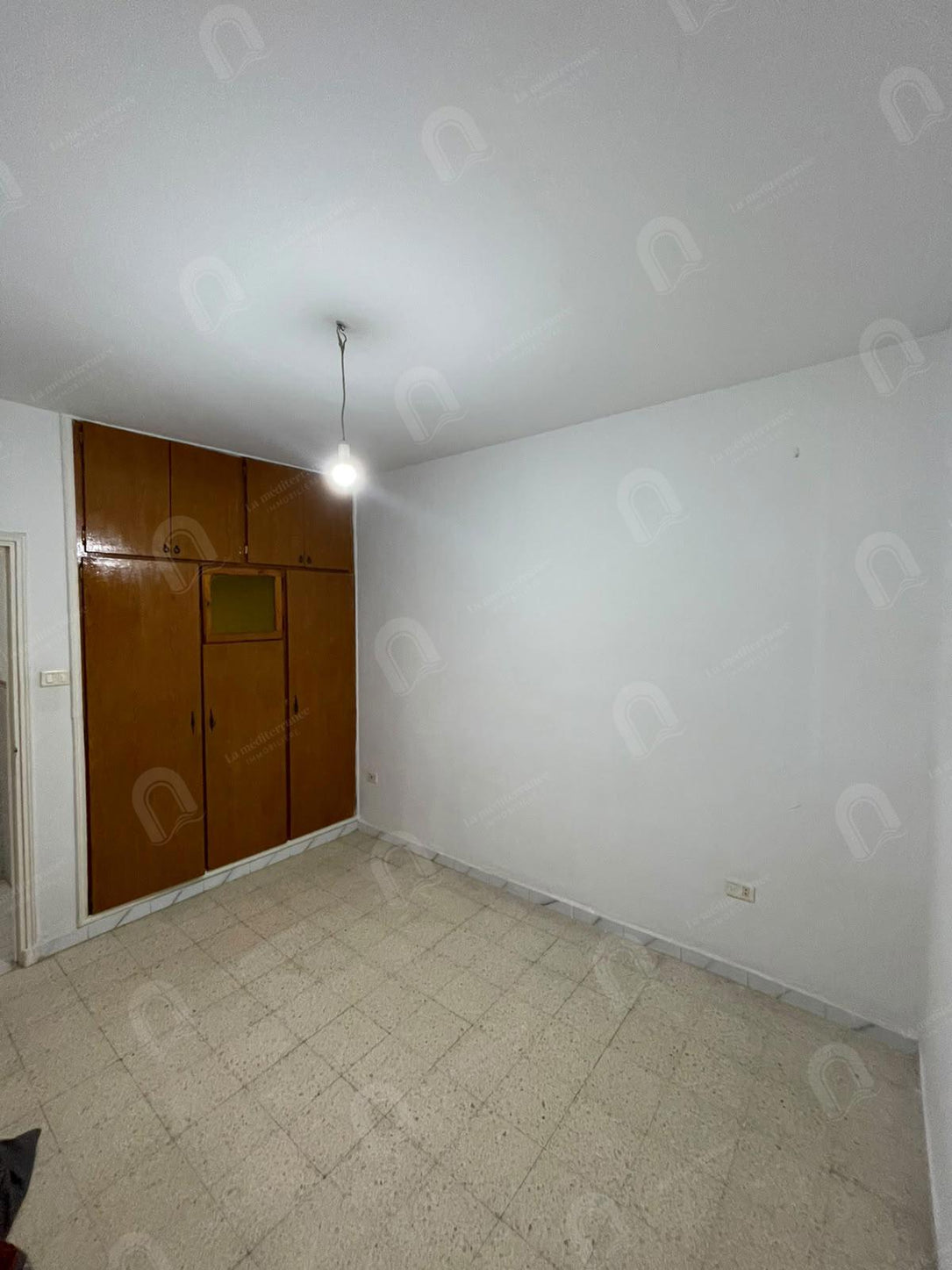 A vendre un appartement 2S+3 à khaznadar