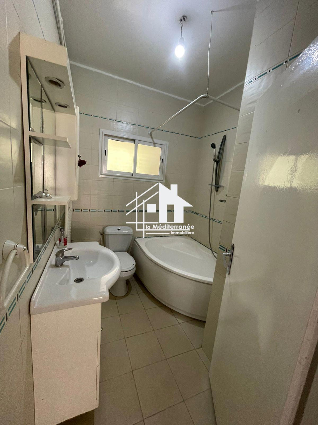 À Vendre – Appartement s+3 en RDC