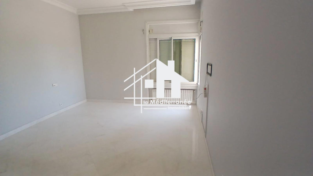 Un appartement S+3