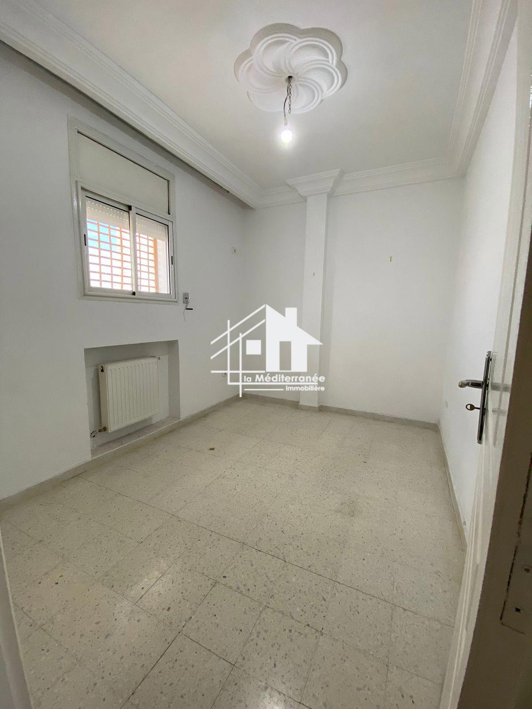 A louer étage de villa S+3 au bardo