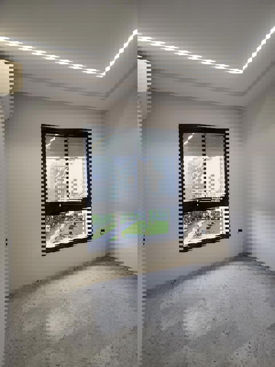 A vendre un s+1 neuf aux jardins de carthage