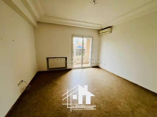 A vendre Appartement S+3 à Ennasr 2