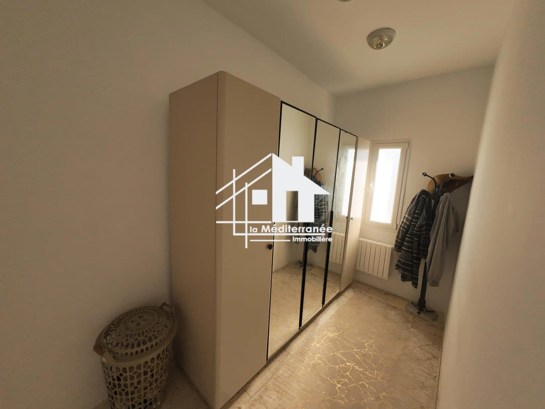 A louer étage de villa S+3  à Khaznadar