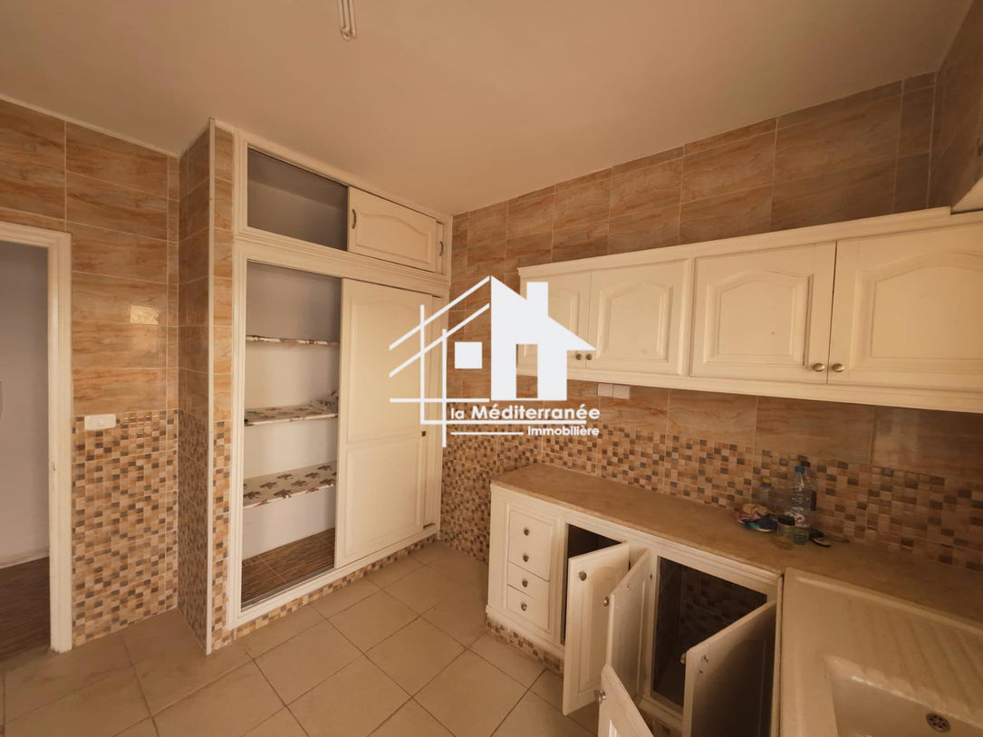 A louer étage de villa S+4 à manouba