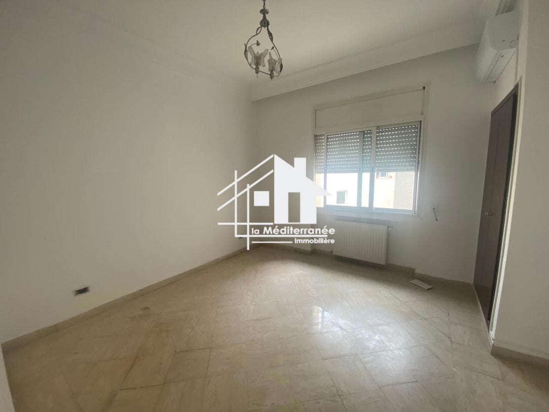 Un appartement S+2 au berges du Lac 2