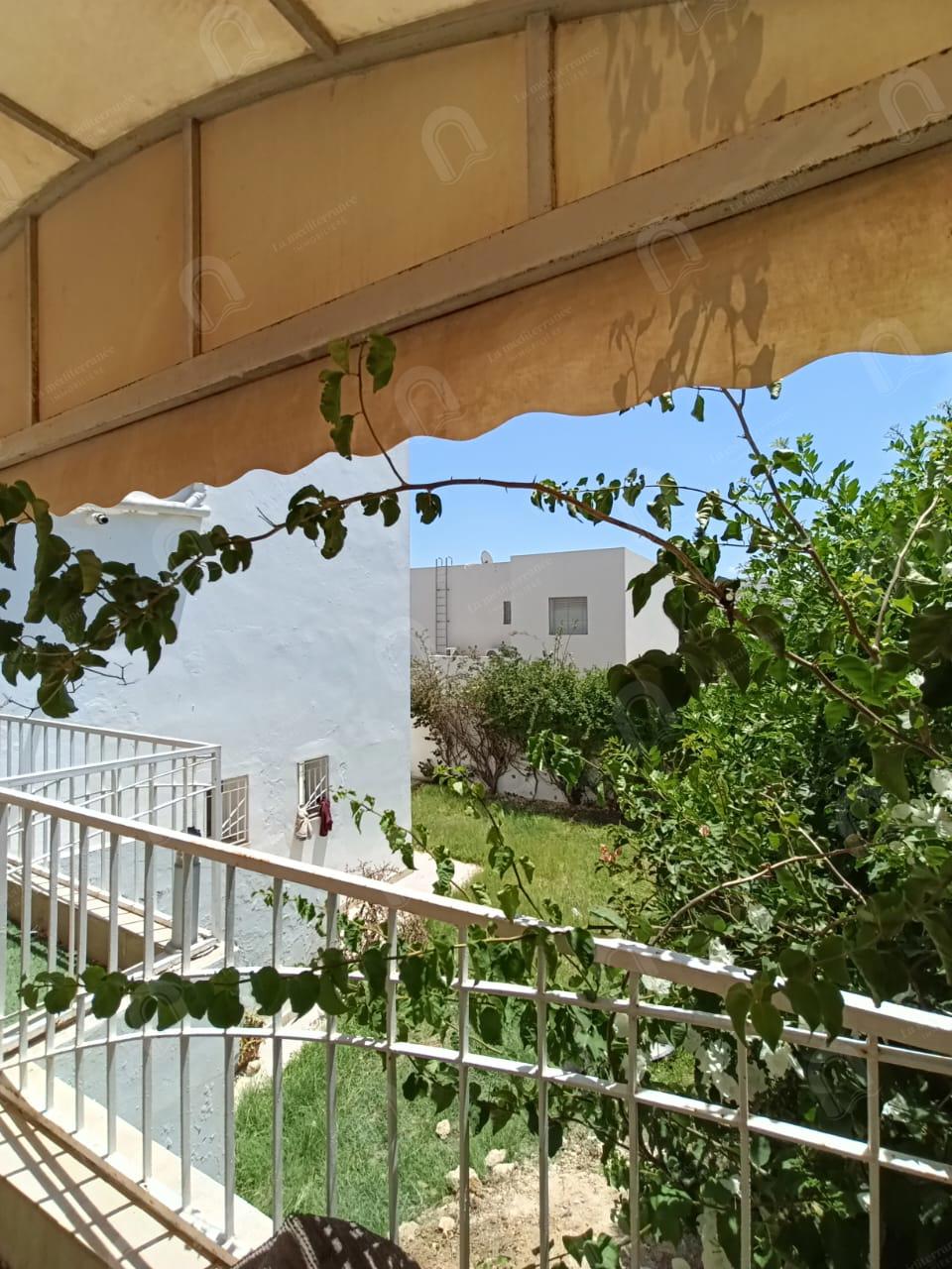 à louer un Triplex s+3 aux jardins d'el menzah 1