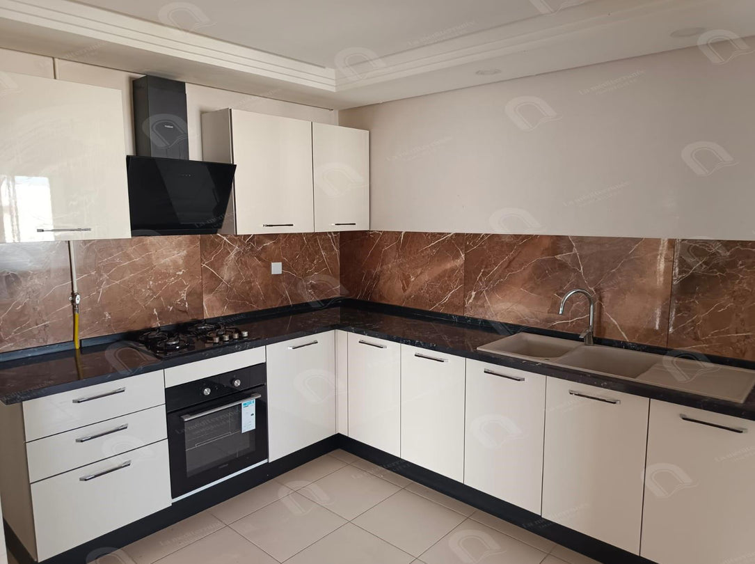 A vendre un appartement S+2 à Boumhal
