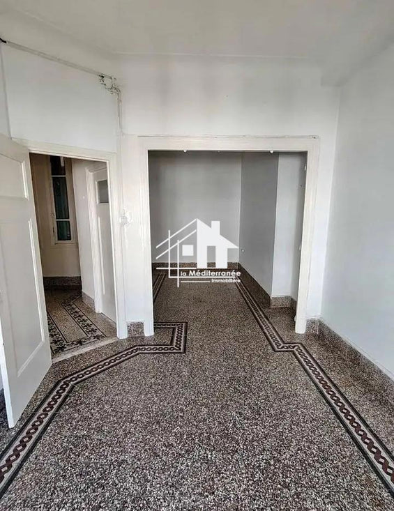 A vendre appartement s3 au centre ville, Tunis