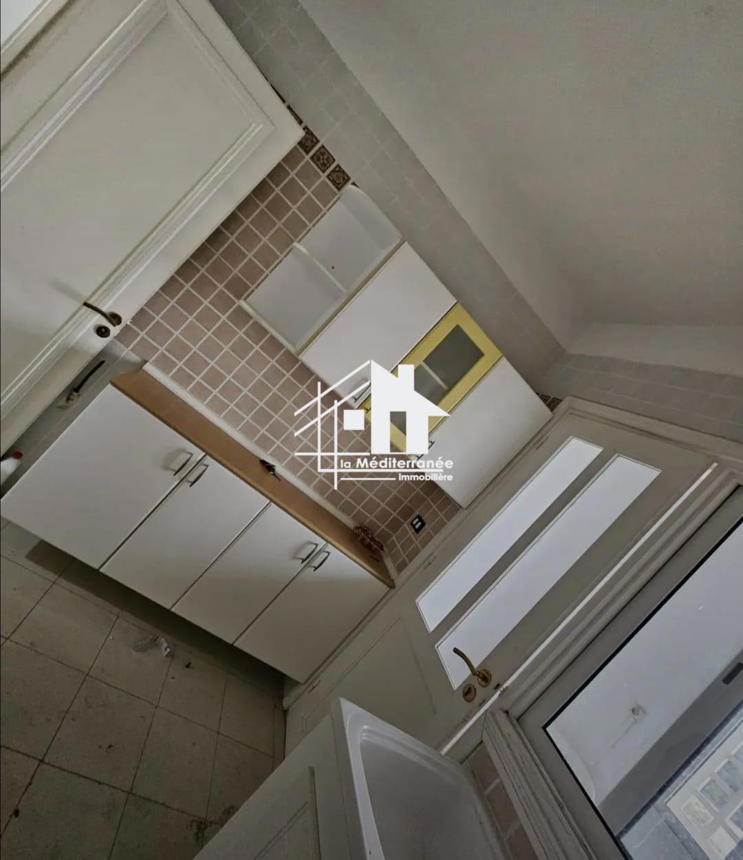 A louer appartement S+2 hst à manouba