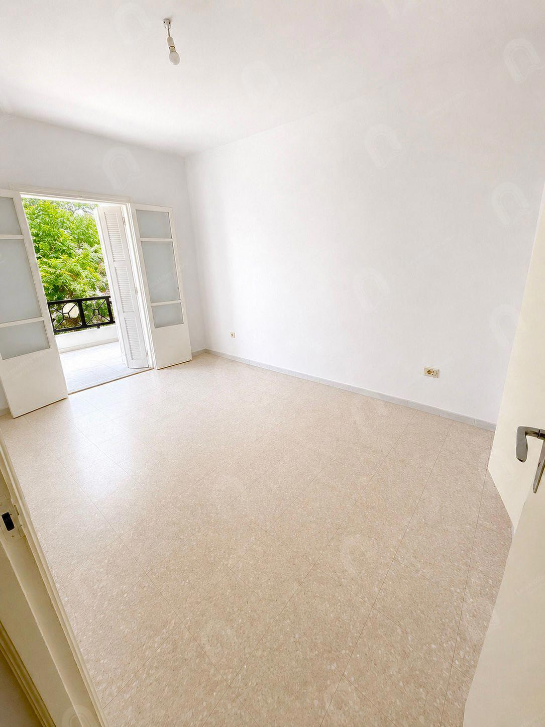 A vendre appartement S+3 au Bardo 2