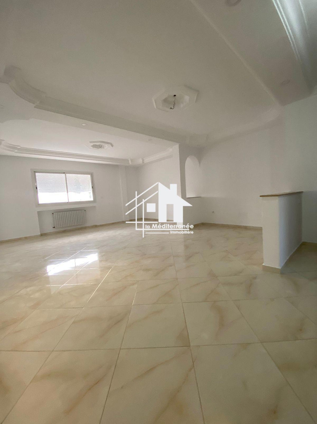 A louer étage de villa s+3 jamais habité à manouba