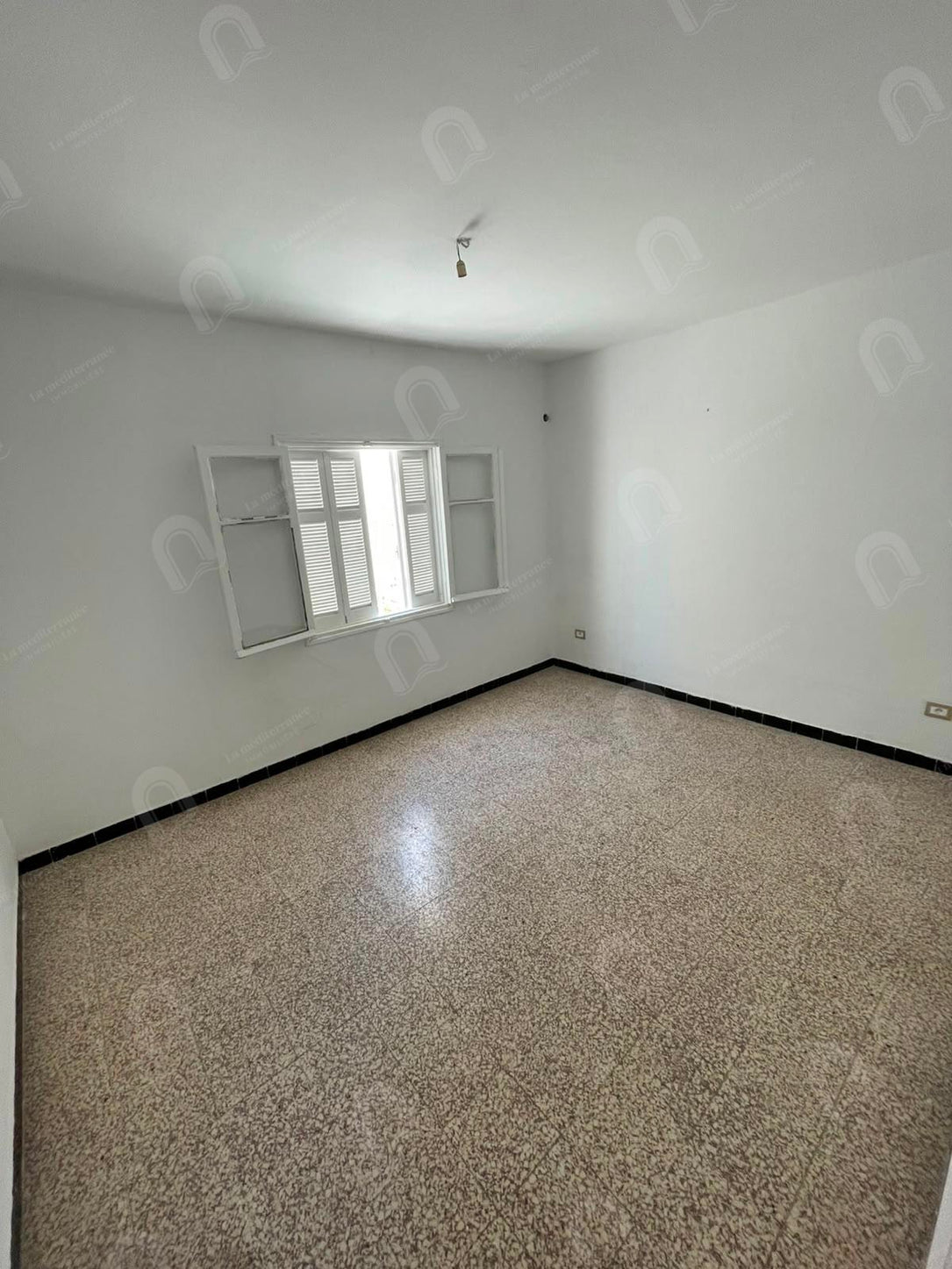 A louer étage de villa s+3 au bardo 2