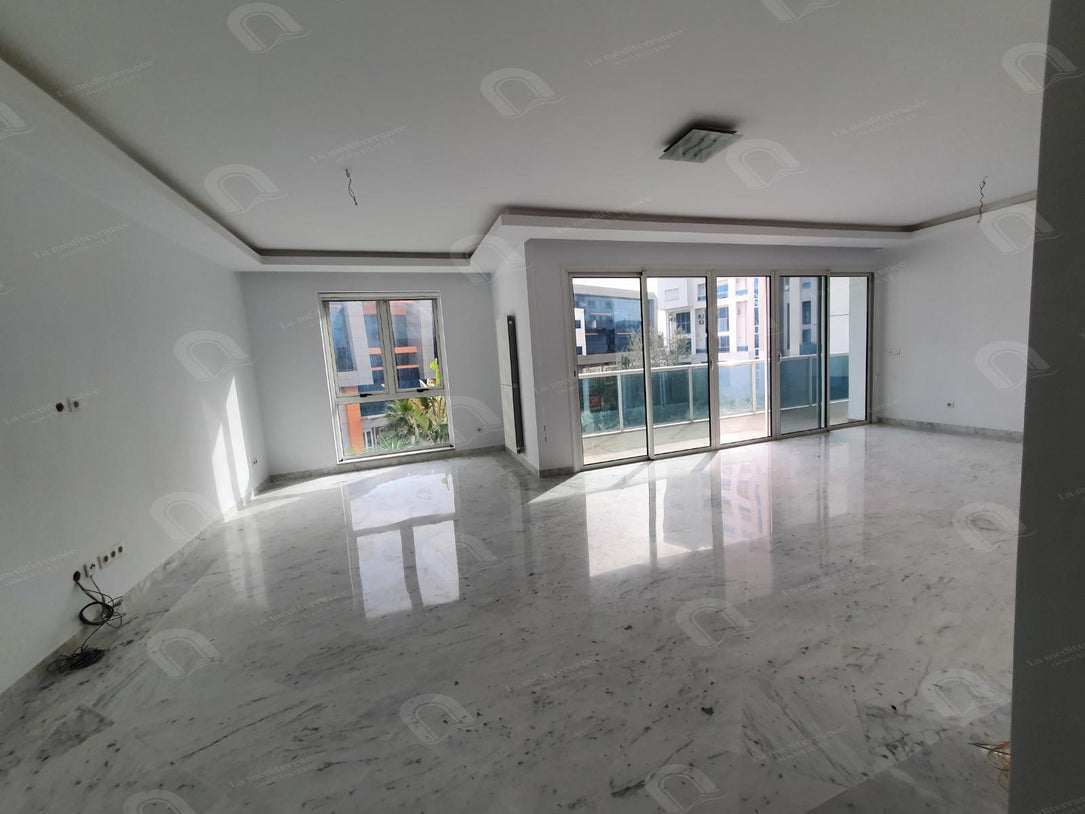 Appartement S+3 aux les berges du lac 2