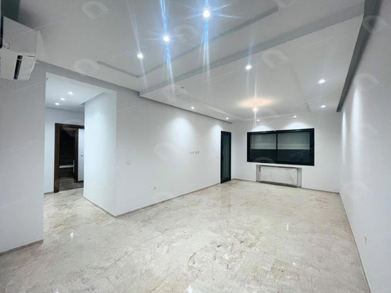 A vendre un appartement S2 neuf à Chotrana 1