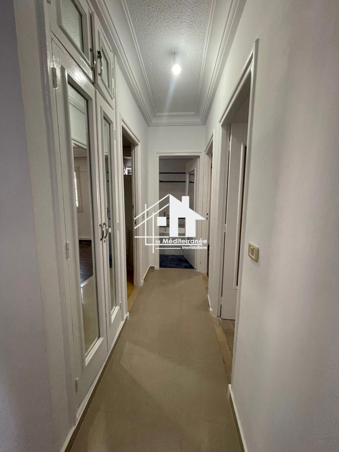 A louer un appartement s+3 à Manzeh 9B