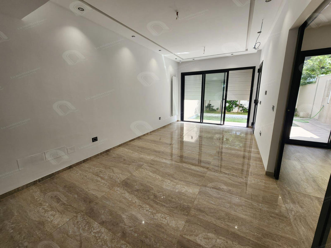 Villas d'exception avec piscine de trois niveaux en compound privé