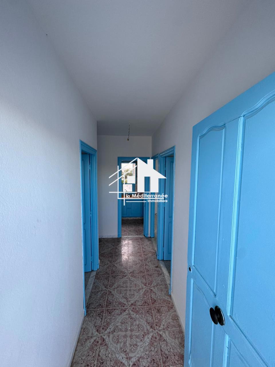 A louer un étage de villa S+2 au Bardo