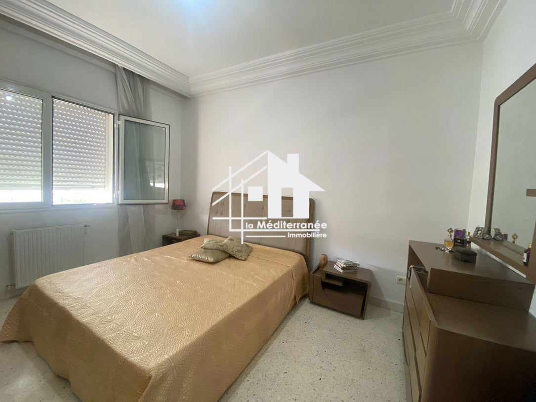 A vendre un spacieux s+3 à ain zaghouan