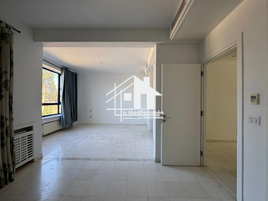 Triplex S+3 à Gammarth Village