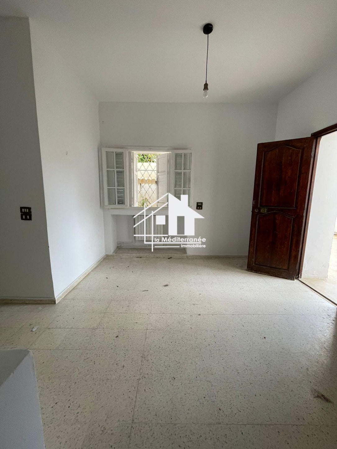 A louer un étage de villa  s+3 à Menzah 9
