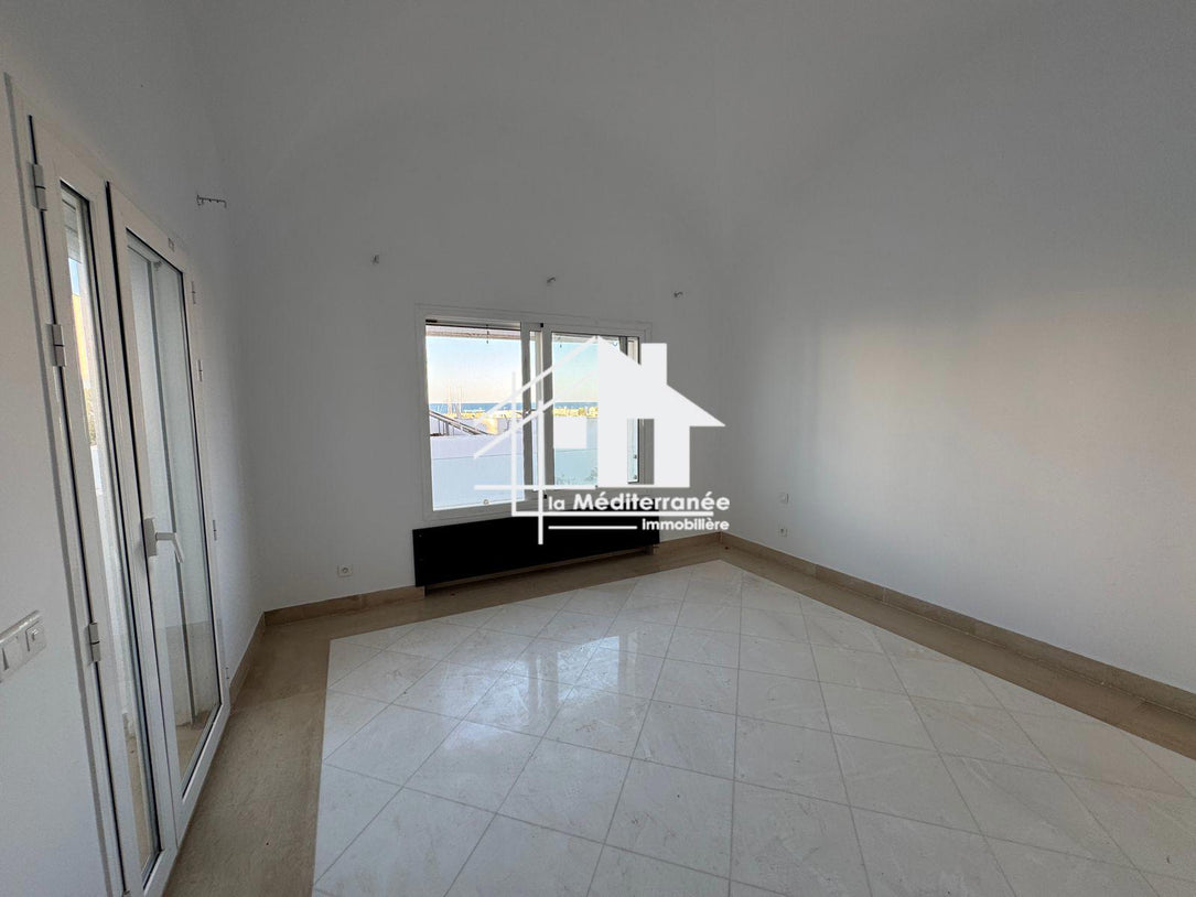A louer un Duplex S+3 marina gammarth