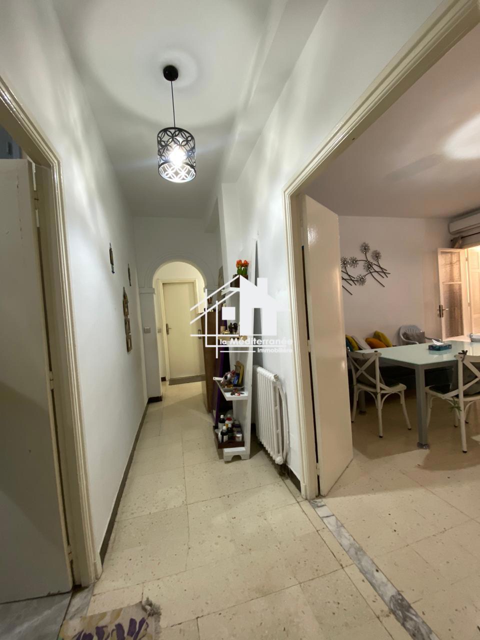 A louer appartement S+2 vide au Bardo 20 Mars